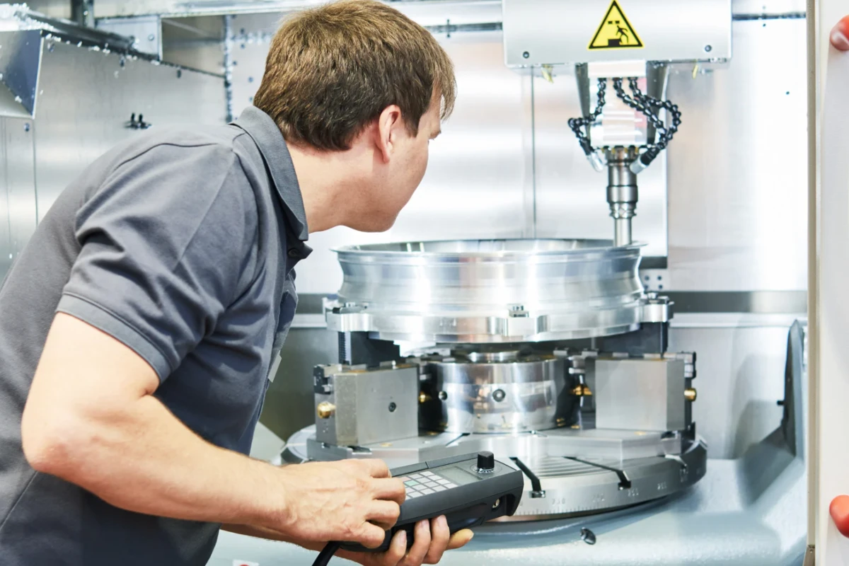 Zerspanungsmechaniker/in (m/w/d)